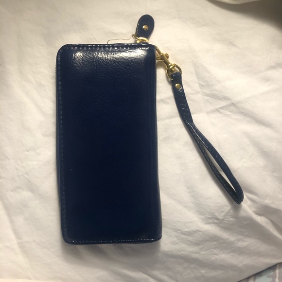 Topshop Handbags - Navy bifold zipper wallet